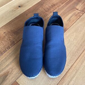 NWOT James Perse “Palma” slip on